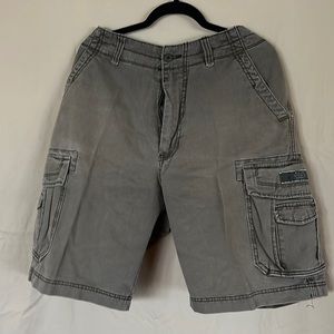 Union Bay cargo shorts, excellent condition, size 34